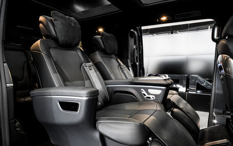 Mercedes-Benz V-Класс, 2024 год, 16 900 000 рублей, 31 фотография