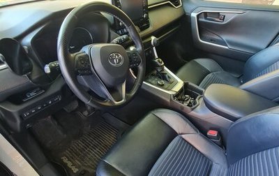 Toyota RAV4, 2021 год, 4 500 000 рублей, 1 фотография