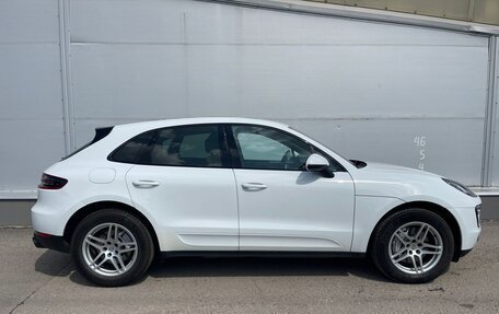 Porsche Macan I рестайлинг, 2016 год, 3 250 000 рублей, 6 фотография