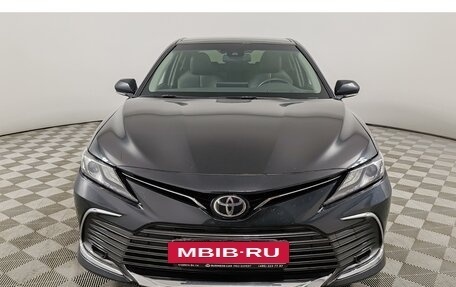 Toyota Camry, 2023 год, 3 780 000 рублей, 2 фотография