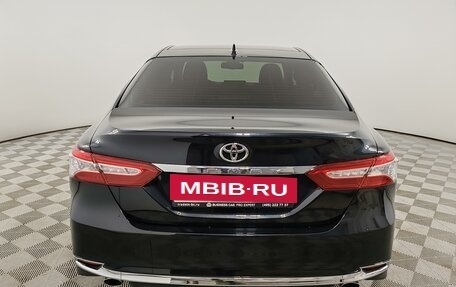 Toyota Camry, 2023 год, 3 780 000 рублей, 6 фотография