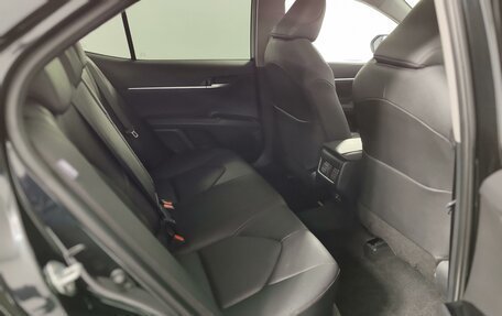 Toyota Camry, 2023 год, 3 780 000 рублей, 19 фотография