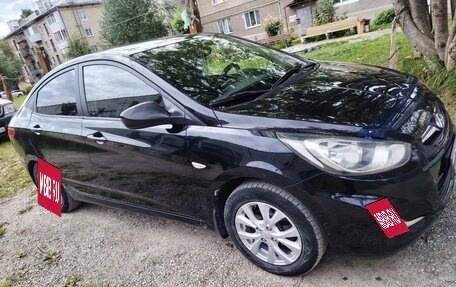 Hyundai Solaris II рестайлинг, 2011 год, 720 000 рублей, 3 фотография