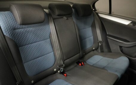 Volkswagen Jetta VI, 2013 год, 1 090 000 рублей, 13 фотография