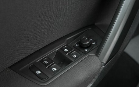 Volkswagen Tiguan II, 2020 год, 2 994 000 рублей, 9 фотография