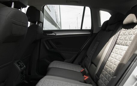 Volkswagen Tiguan II, 2020 год, 2 994 000 рублей, 13 фотография