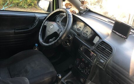 Opel Zafira A рестайлинг, 2002 год, 325 000 рублей, 9 фотография