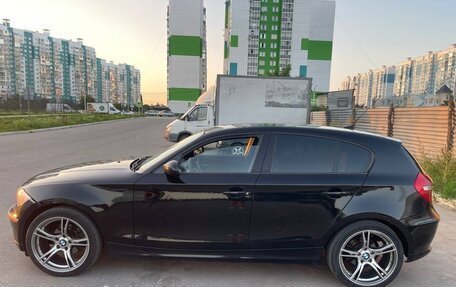BMW 1 серия, 2008 год, 820 000 рублей, 2 фотография