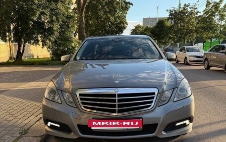 Mercedes-Benz E-Класс, 2009 год, 1 400 000 рублей, 3 фотография