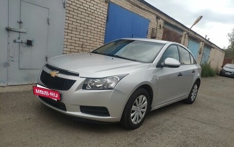 Chevrolet Cruze II, 2012 год, 820 000 рублей, 8 фотография