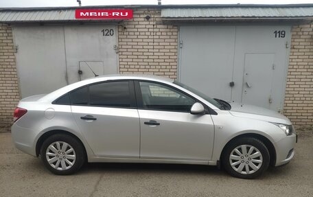 Chevrolet Cruze II, 2012 год, 820 000 рублей, 4 фотография