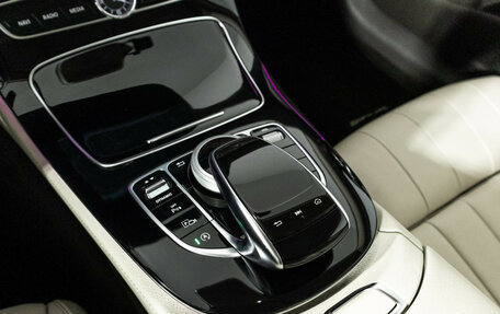 Mercedes-Benz E-Класс, 2017 год, 3 449 700 рублей, 22 фотография