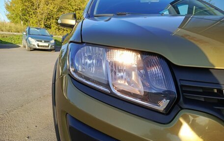 Renault Sandero II рестайлинг, 2015 год, 798 000 рублей, 21 фотография