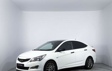 Hyundai Solaris II рестайлинг, 2015 год, 690 000 рублей, 1 фотография