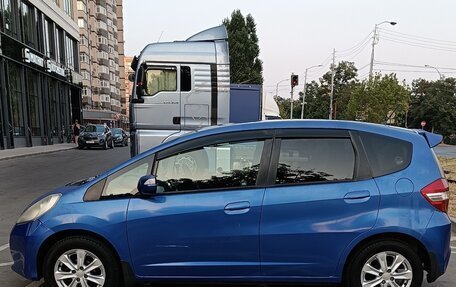 Honda Fit III, 2010 год, 890 000 рублей, 8 фотография