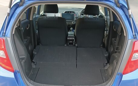 Honda Fit III, 2010 год, 890 000 рублей, 17 фотография