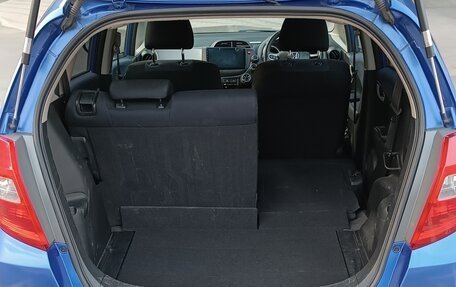 Honda Fit III, 2010 год, 890 000 рублей, 15 фотография