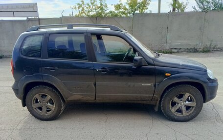 Chevrolet Niva I рестайлинг, 2010 год, 415 000 рублей, 3 фотография