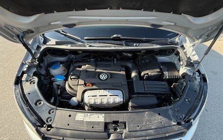 Volkswagen Touran III, 2011 год, 1 097 000 рублей, 14 фотография