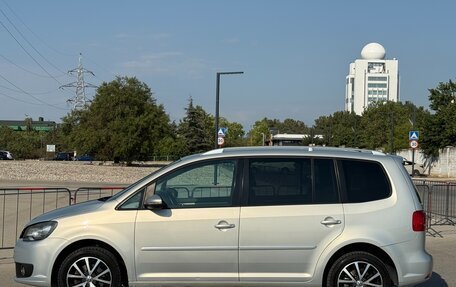 Volkswagen Touran III, 2011 год, 1 097 000 рублей, 16 фотография