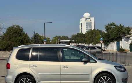 Volkswagen Touran III, 2011 год, 1 097 000 рублей, 12 фотография