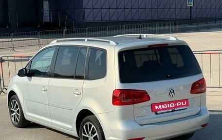 Volkswagen Touran III, 2011 год, 1 097 000 рублей, 19 фотография