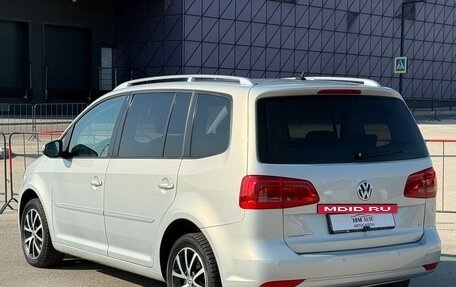 Volkswagen Touran III, 2011 год, 1 097 000 рублей, 18 фотография