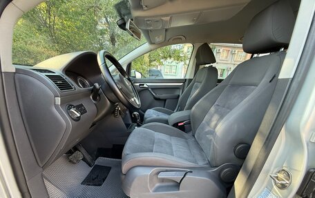 Volkswagen Touran III, 2011 год, 1 097 000 рублей, 28 фотография