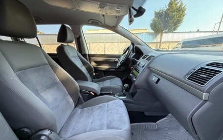 Volkswagen Touran III, 2011 год, 1 097 000 рублей, 34 фотография