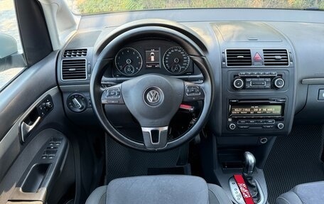 Volkswagen Touran III, 2011 год, 1 097 000 рублей, 31 фотография