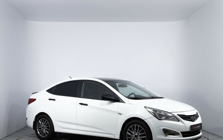 Hyundai Solaris II рестайлинг, 2015 год, 690 000 рублей, 3 фотография