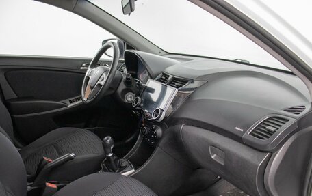 Hyundai Solaris II рестайлинг, 2015 год, 690 000 рублей, 9 фотография
