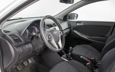 Hyundai Solaris II рестайлинг, 2015 год, 690 000 рублей, 10 фотография