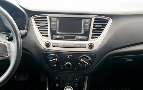 Hyundai Solaris II рестайлинг, 2019 год, 1 347 000 рублей, 15 фотография