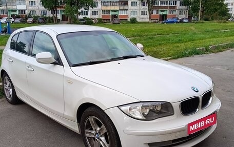 BMW 1 серия, 2010 год, 840 000 рублей, 2 фотография
