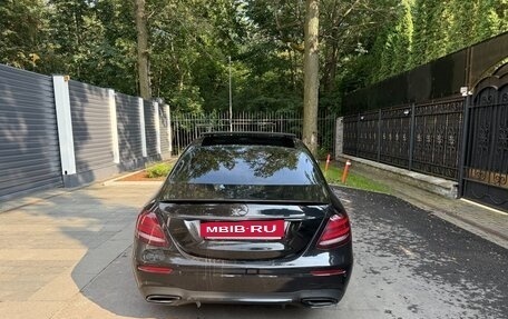 Mercedes-Benz E-Класс, 2016 год, 2 990 000 рублей, 8 фотография