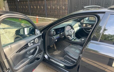 Mercedes-Benz E-Класс, 2016 год, 2 990 000 рублей, 10 фотография