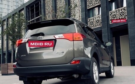 Toyota RAV4, 2014 год, 2 250 000 рублей, 4 фотография