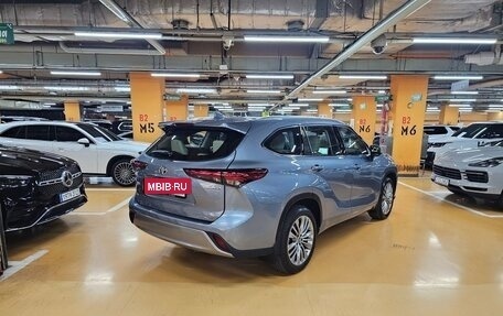 Toyota Highlander, 2023 год, 5 730 000 рублей, 5 фотография