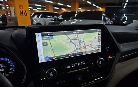 Toyota Highlander, 2023 год, 5 730 000 рублей, 14 фотография