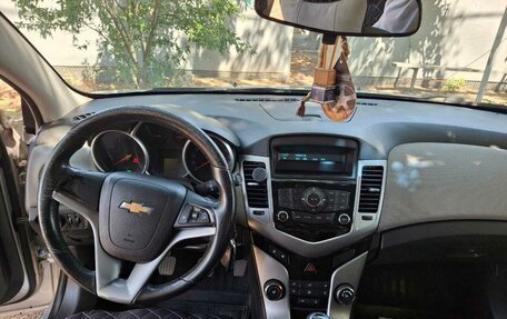 Chevrolet Cruze II, 2012 год, 850 000 рублей, 3 фотография