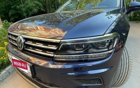 Volkswagen Tiguan II, 2017 год, 2 350 000 рублей, 2 фотография