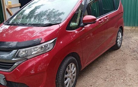 Honda Freed II, 2018 год, 1 600 000 рублей, 2 фотография