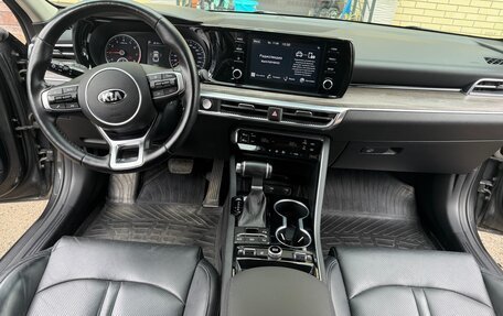 KIA K5, 2021 год, 2 950 000 рублей, 15 фотография