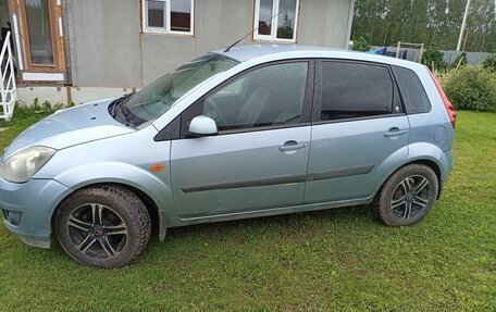 Ford Fiesta, 2006 год, 295 000 рублей, 3 фотография