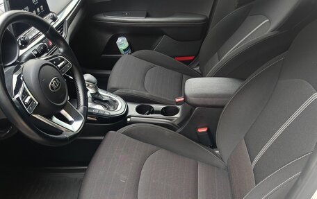 KIA Cerato IV, 2020 год, 1 900 000 рублей, 7 фотография