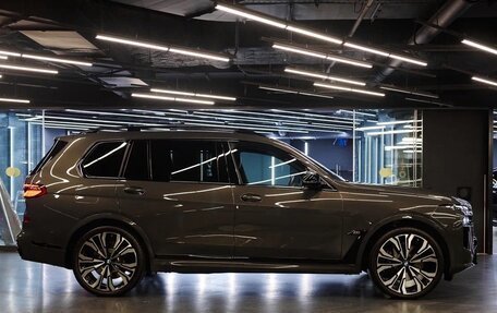 BMW X7, 2024 год, 19 000 000 рублей, 10 фотография