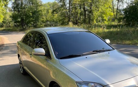 Toyota Avensis III рестайлинг, 2008 год, 1 200 000 рублей, 2 фотография