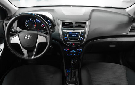 Hyundai Solaris II рестайлинг, 2016 год, 998 000 рублей, 14 фотография