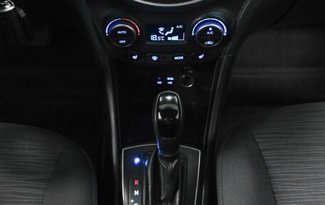 Hyundai Solaris II рестайлинг, 2016 год, 998 000 рублей, 16 фотография